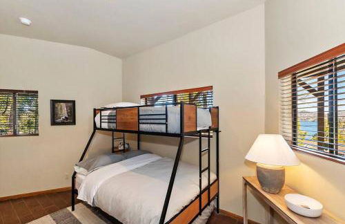 Stunning LAKE VIEW Game Room Spa Walk To Village - Photo 39