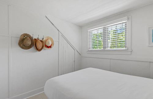 Whispering Arbor by Juniper Holiday + Home - Foto 26