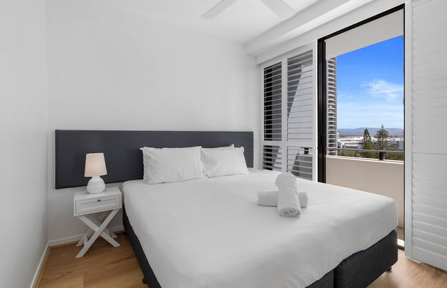 Ultra Broadbeach - Photo 24