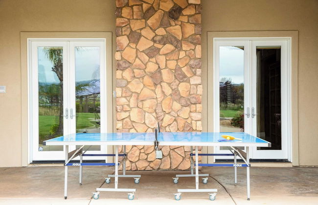 Secluded Estate Exclusive Views of Wine Country + Private Home Theater Twilight Vines by Avantstay - Foto 30