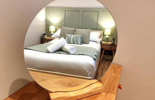 Stunning Apartment-6 Minute walk from Beach-Free Parking - Photo 12