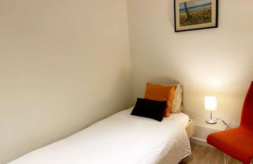 Bright airy family style 7 min walk to beach - Foto 17