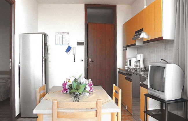 Apartment in Ceriale With Parking Space - Foto 18