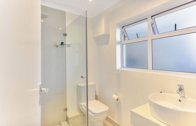 First Floor Apartment With Beautiful sea View - Photo 6