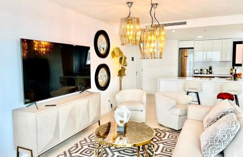 Luxury 3 Bedroom Penthouse - Photo 28