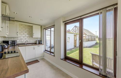 Bay View Cottage - Photo 12