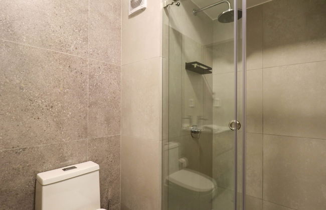 w Artistic 2BR With Balcony in Miraflores - Photo 40