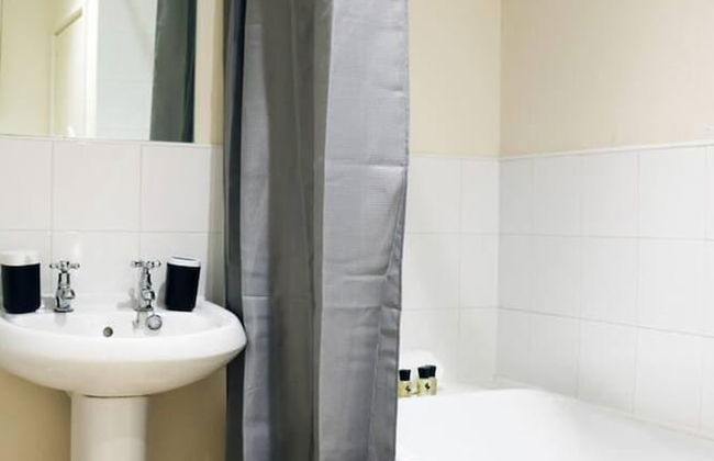 Comfy Duplex 2-bed Apartment in Milton Keynes - Foto 12