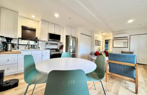 Unique Container, Home 20 Acres, Modern Stay - Photo 20
