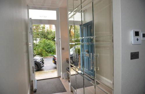 Luxury 4 Bedrooms 5 Baths 2 Receptions Family House with Garden Chelsea - Foto 48