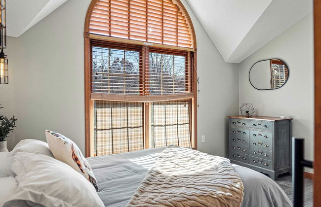 Laker's Pointe by Avantstay Lakefront Private Peninsula Hot Tub, Game Room - Foto 41