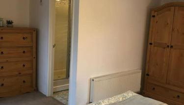 Braunton Breaks - 'The Cwtch' - Foto 5, wardrobe