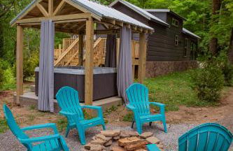 Jake Cabin Luxury Hot Tub Cabin Near Downtown - Foto 1