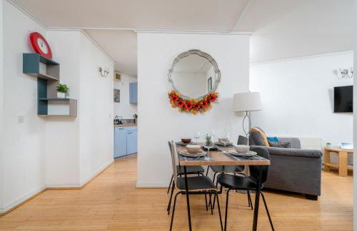 Lovely 3BD Flat, Parking, sleeps SIX close to O2 - Foto 36