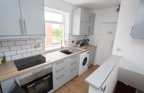 The Avenue-3 bed sleeps 6 great for contractors - Foto 6