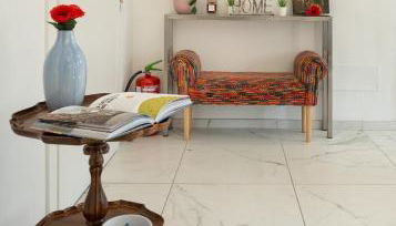 Avelli Pia Fourth Floor with 2 Bathrooms - Florence Charming Apartments - Delightful and bright 4rd-floor apartment without elevator, overlooking one of Florence's most beautiful squares, Exceptionally located for exploring the city - Foto 4