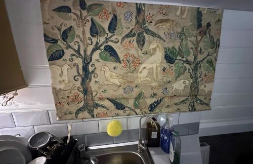 BrightOwl Waterside Narrowboat Cottage Experience - Foto 1