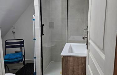 Studio neuf à proximité de Saint-Malo, à 2km des plus belles plages de la côte d'Emeraude - Foto 16