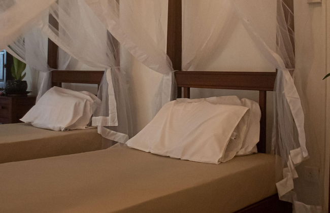 Galle Large Serviced Villa Near Beaches & Fort - Photo 7