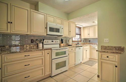 Caryville Home with Dock, Steps to Norris Lake! - Foto 8