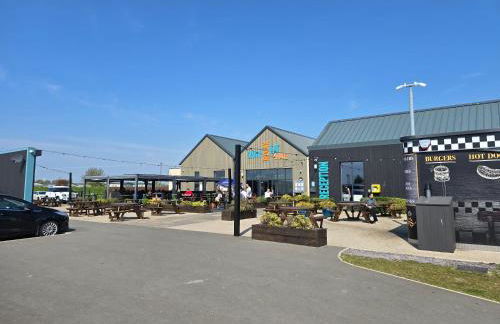 FI005 Loomy Escapes Caravan at St Osyth Beach Essex - Foto 21