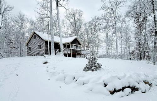Group Lake Cabin with Ping Pong Table Loaded with Kayaks in Wisconsin - Foto 67