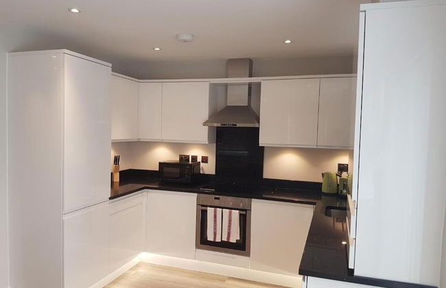 Lovely 2-bed Apartment in Brentwood - Foto 8