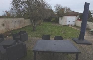 Maison de famille 4-6 personnes à 5 min du Futuroscope - Foto 3