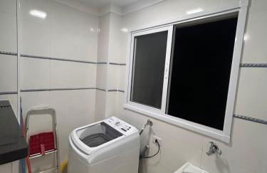 APTO BEIRA MAR - ACONCHEGANTE _ VARANDA GOURMET - WIFI - NETFLIX - TV A CABO - PRAIA GRANDE - Photo 51