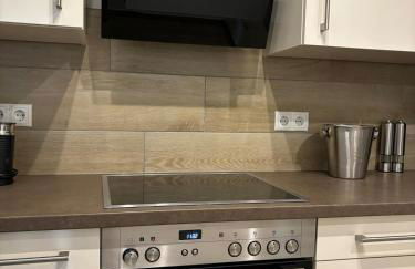 Wood&Stone - Modernes Haus in Seenähe am Tankumsee mit Terrasse, Outdoorküche, Kamin, Homeoffice Bereich & voll ausgestatteter Küche im Naherholungsgebiet - Foto 31