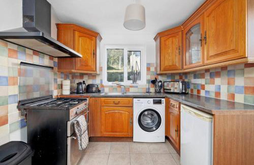 Newly Renovated 3br House Perfect For Families or Contractors - Foto 8