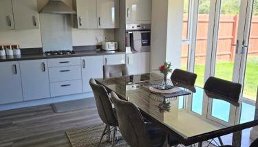 Modern & cozy 4 bed detached home - Foto 2