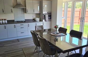 Modern & cozy 4 bed detached home - Foto 2