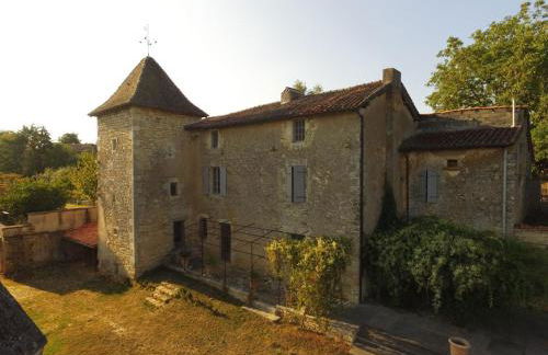 Prieuré du XVème restauré, jardin clos de 2000 m², piscine, cheminée, WiFi fibre, proche église - FR-1-653-219 - Foto 5