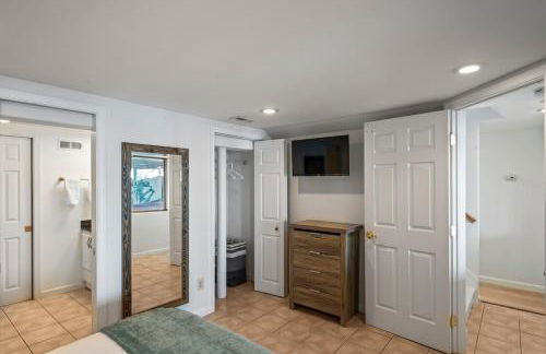 Waterfront Getaway - Dock UR Boat & Walk to Beach - Foto 51