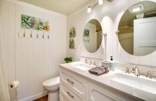 Charming Mountain Home Retreat Walk to Marina! - Foto 31