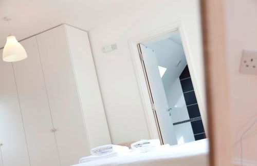 Pass the Keys 49 Byron Square Modern and Spacious 3 Bed Home with Free Parking - Foto 46