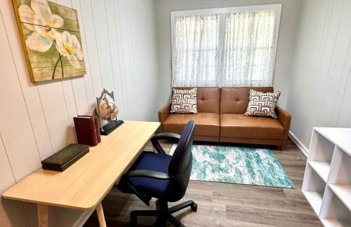 Soothing Greens Color Peaceful 3 BR 1BA Dwelling - Foto 17