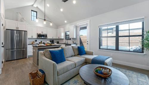 Eagle's Hideaway - Hot Tub 5 Min to Main - Foto 5