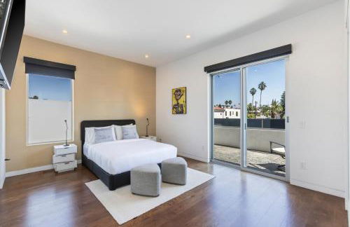 5BR Modern West Hollywood Retreat - Foto 51