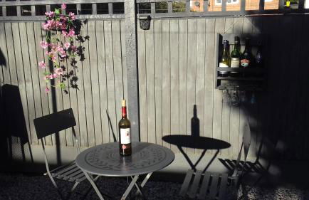 BED AT BOWBRIDGE Spacious house and parking - Foto 22