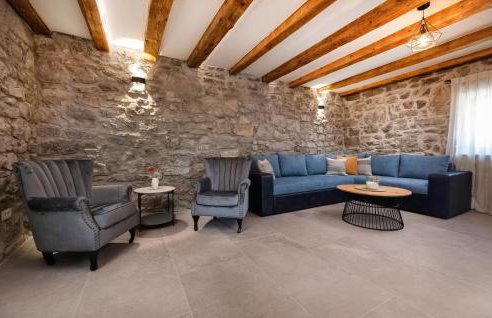 Awesome Home In Lakmartin - Photo 3