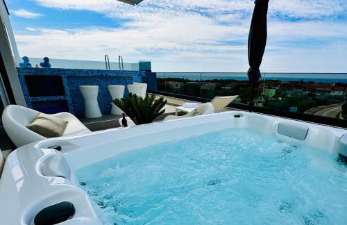 Penthouse Blue Horizon- a luxury penthouse with infinity pool, hot tub, sauna and sea views! - Foto 4