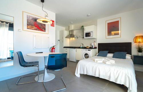 Edificio Santiago by Plaza Mayor Apartamentos - Photo 6