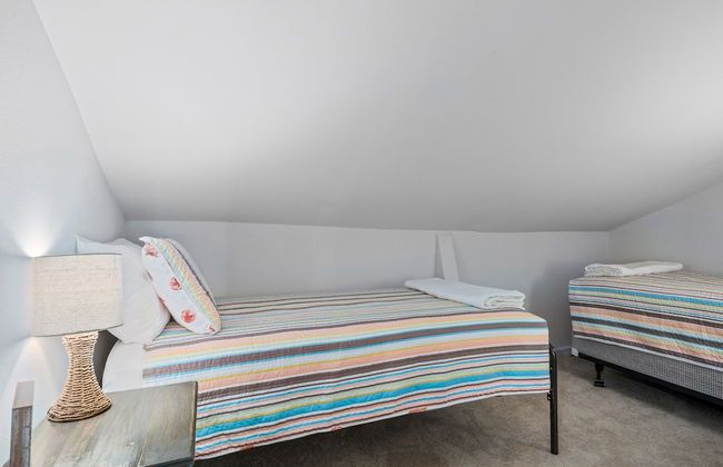 Bay Breeze Bungalow by Miss Kitty’s - Foto 16