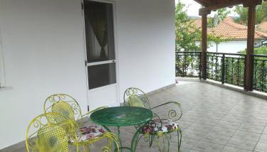 AGAPI'S HOUSE - Photo 5