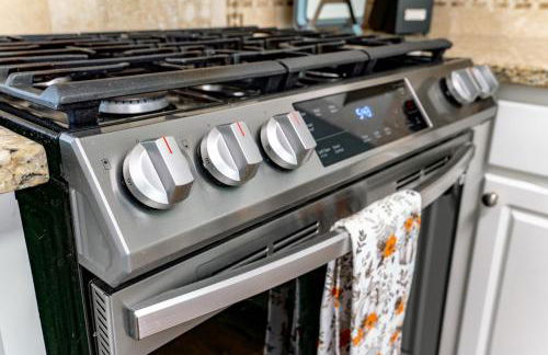 Relaxing home close Six Flag 21 miles to airport - Foto 12