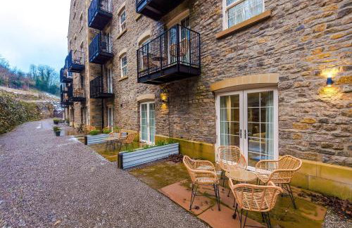 Rock Mill - Superior Apartment with Private Patio - Foto 41