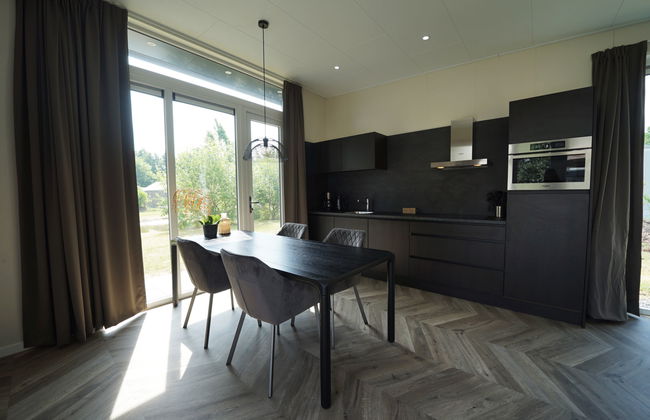 2 bedroom House in IJhorst with swimming pool and terrace - Photo 4