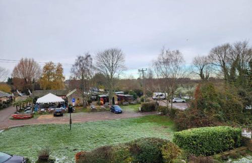 Swan Cottage, 5-Bedroom, Canal View, River, Private gardens, Free Parking's, WiFi, Oxford - Photo 25